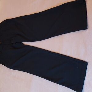 Underarmour slacks, front slash pockets, back pockets